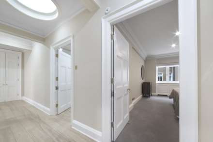 Woods Mews, Mayfair, W1, Image 12