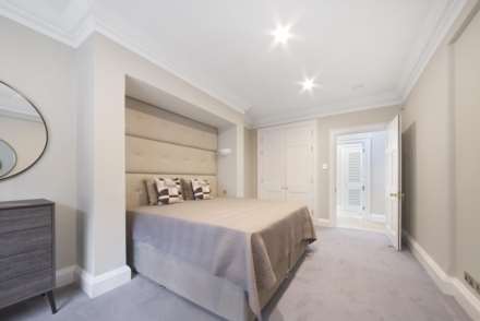 Woods Mews, Mayfair, W1, Image 18