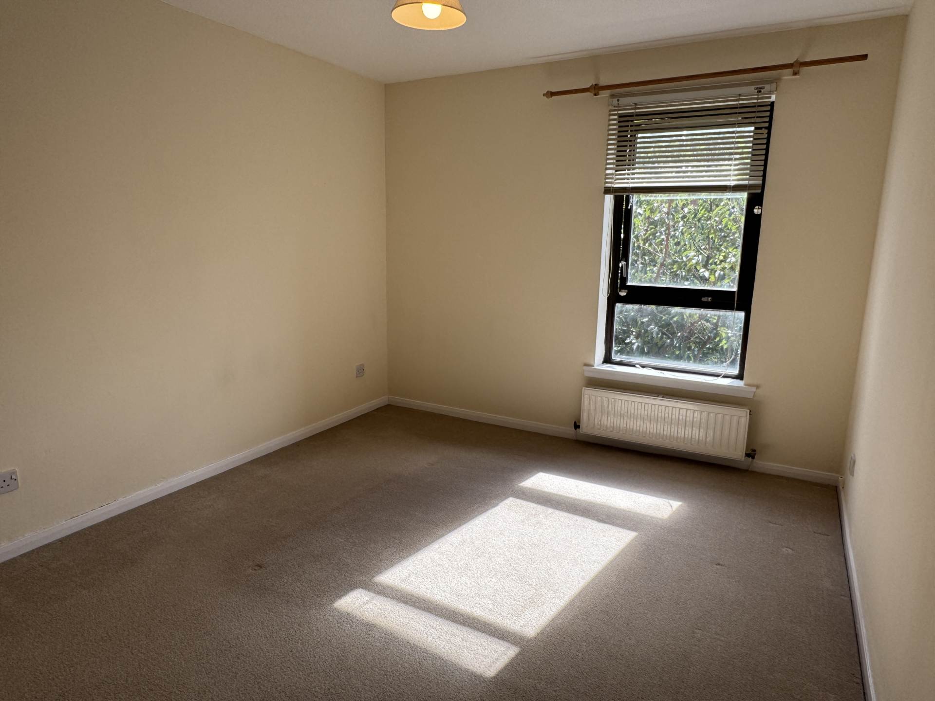 Durward Court, Glasgow, Image 3