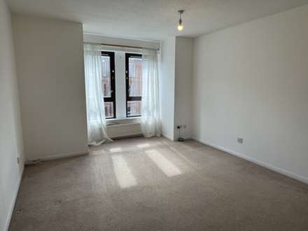 Durward Court, Glasgow, Image 2