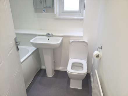 Glendoik Place, Newton Mearns, Image 11