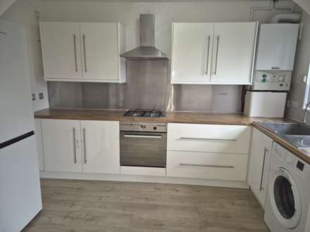 Glendoik Place, Newton Mearns, Image 6