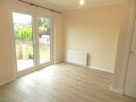 Glendoik Place, Newton Mearns, Image 7