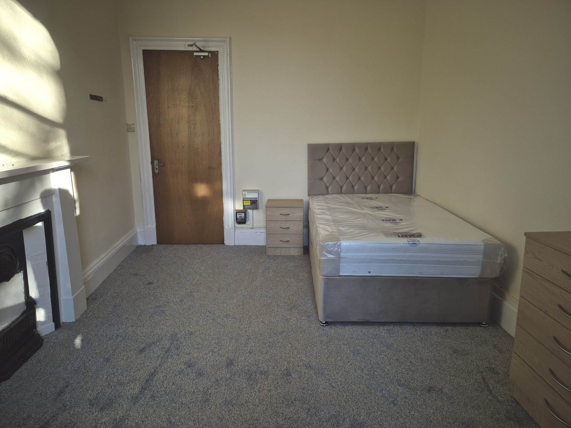 Queens Drive, Queens Park, Image 4