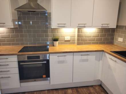 Waverley Gardens, Shawlands, Image 13