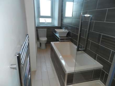 Waverley Gardens, Shawlands, Image 4