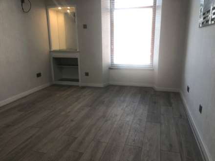 Pollokshaws Road, Shawlands, Image 3