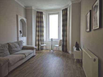 Bolton Drive, Glasgow, Image 2