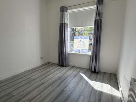 Croftfoot Road, Glasgow, Image 5