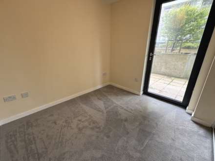 Meadowside Quay Walk, Glasgow, Image 10