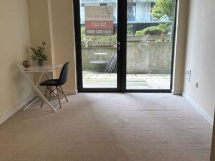Meadowside Quay Walk, Glasgow, Image 3