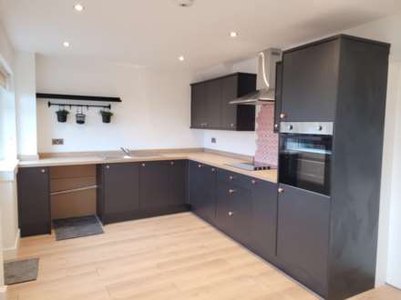 Leander Crescent, Renfrew, Image 2