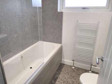 Leander Crescent, Renfrew, Image 4