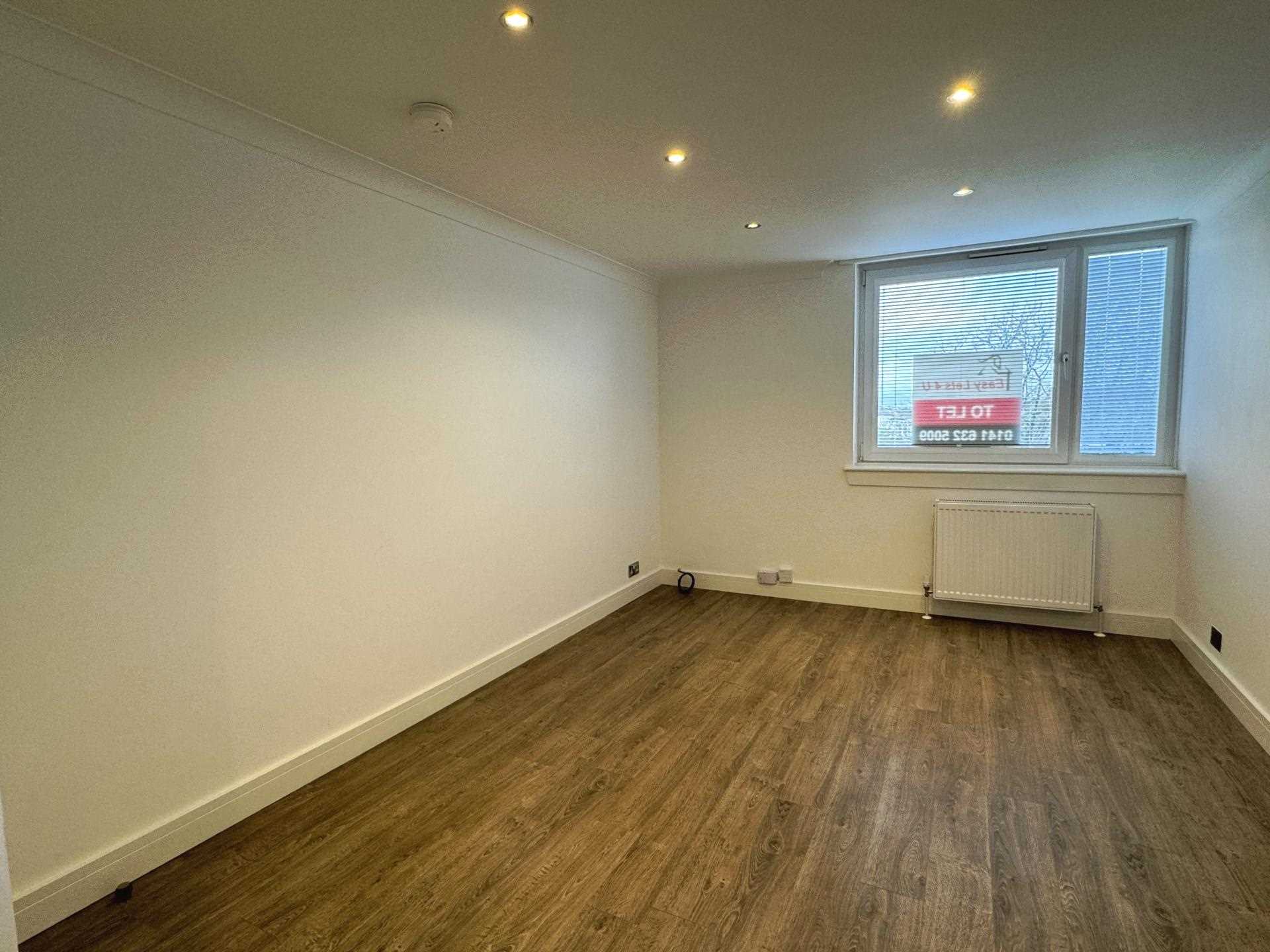 22 E Castleton Court, Castleton Drive, Newton Mearns, Image 2