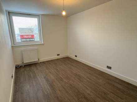 22 E Castleton Court, Castleton Drive, Newton Mearns, Image 5