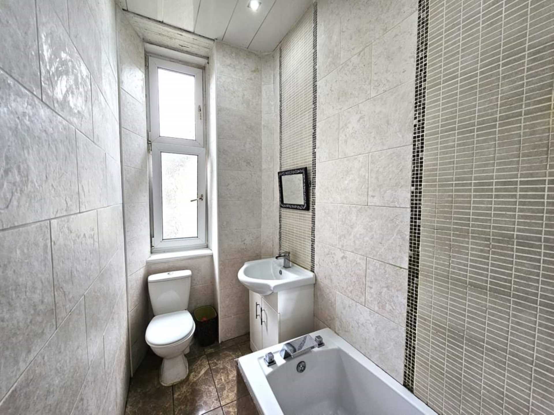 56 Kenmuir Street, Image 7
