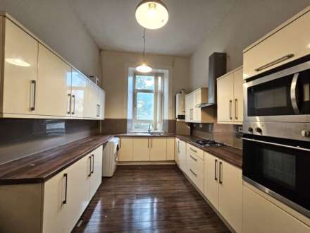 3 Bedroom Flat, 56 Kenmuir Street