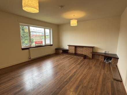 Aikenhead Road, Glasgow, Image 3