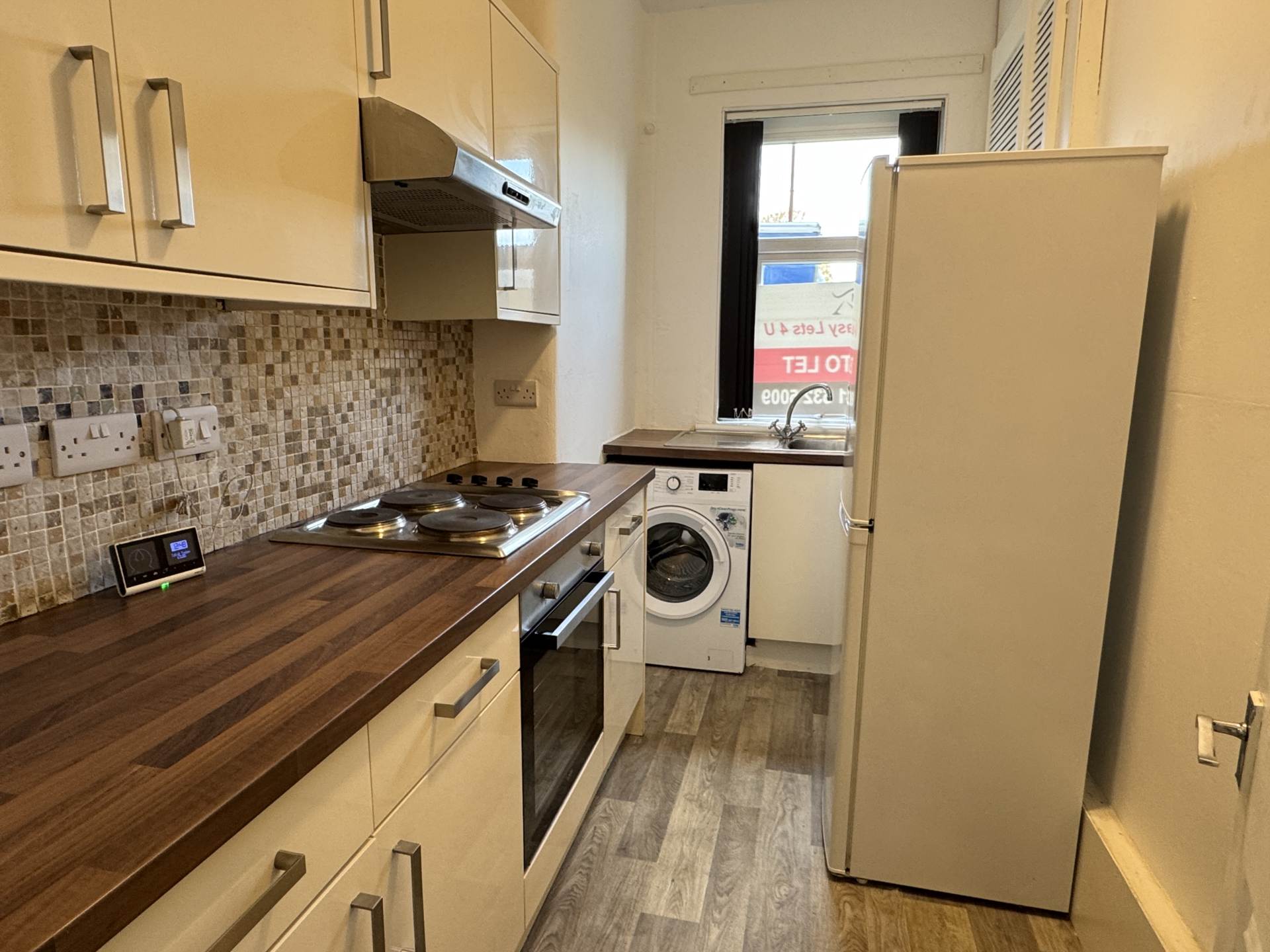 73 Red Road, Glasgow, Image 12