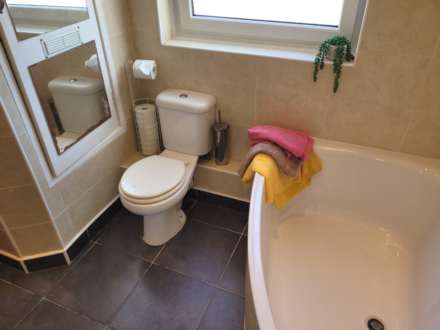 Rossendale Court, Glasgow, Image 6