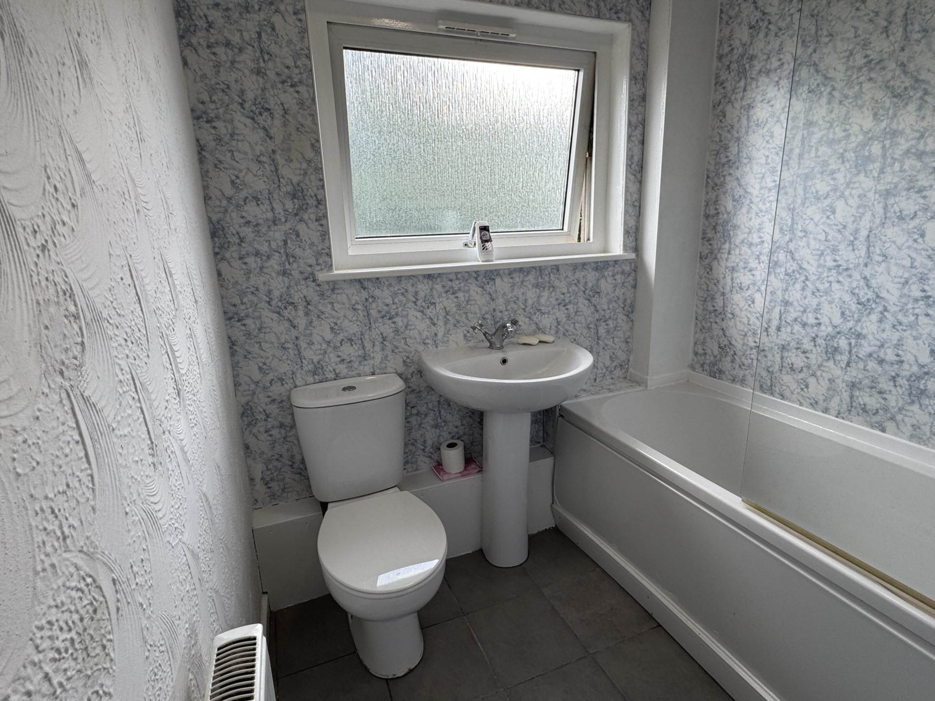 Newton Ave, Barrhead, East Renfrewshire, Image 7