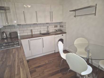 Southside Crescent, Glasgow, Image 6