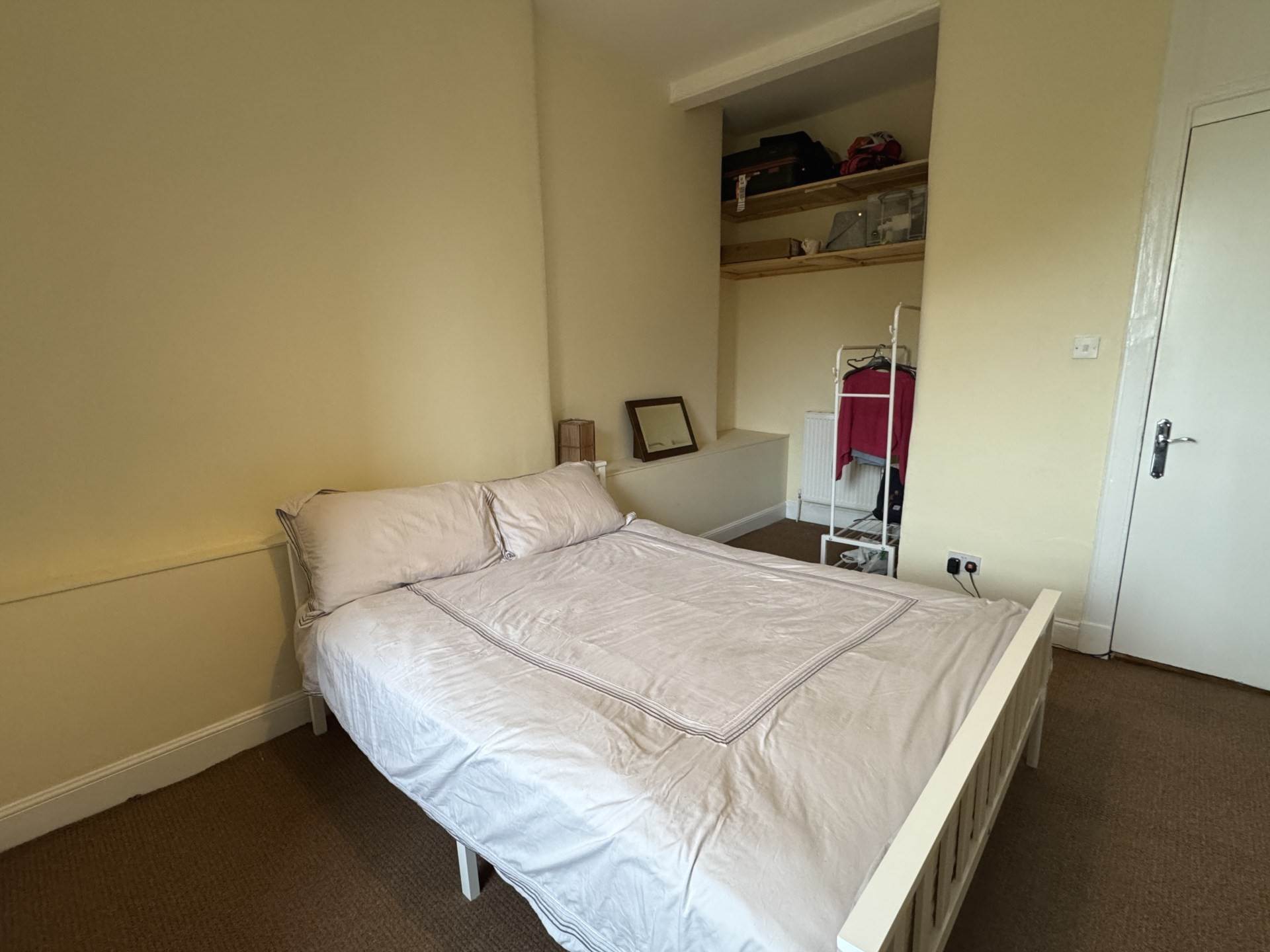 Niddrie Road, Glasgow, Image 14