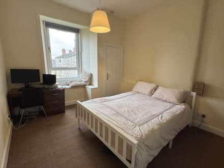 Niddrie Road, Glasgow, Image 12