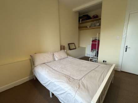 Niddrie Road, Glasgow, Image 14