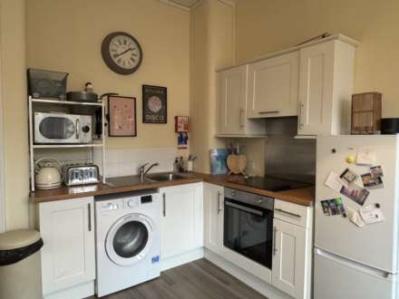 Niddrie Road, Glasgow, Image 4