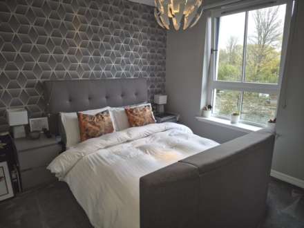 Oatlands Square, Glasgow, Image 6