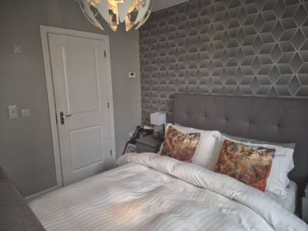 Oatlands Square, Glasgow, Image 8