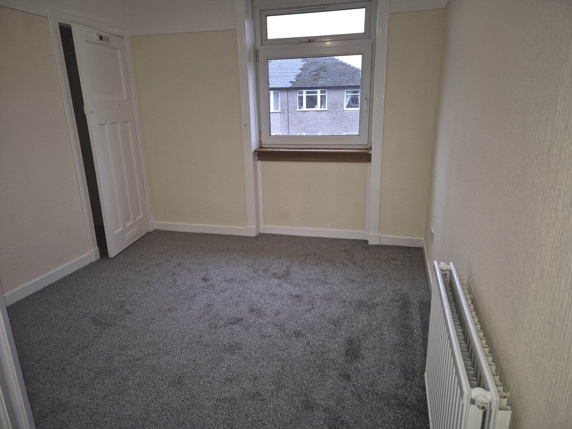 Castlemilk Crescent, Glasgow, Image 5