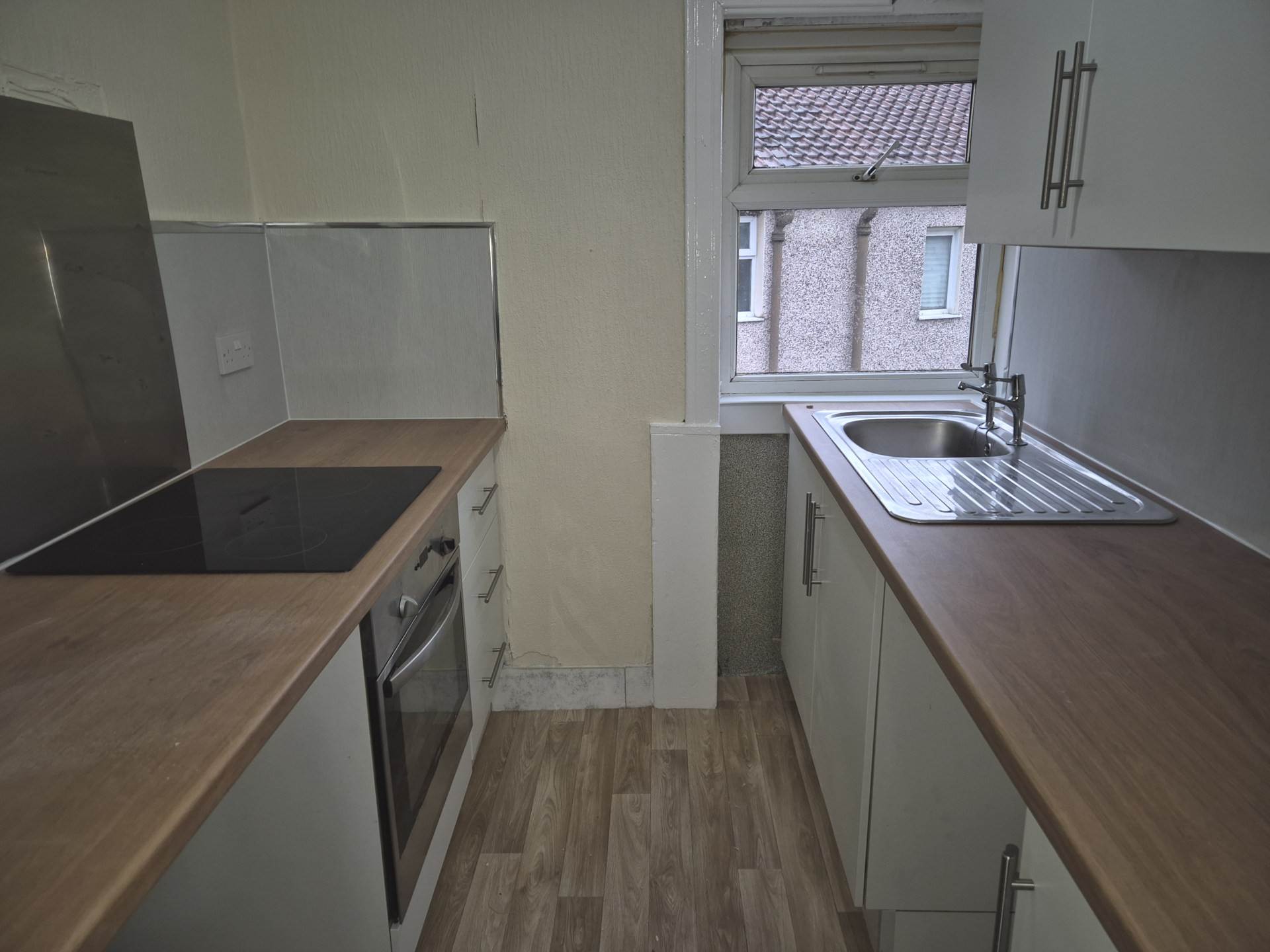 Castlemilk Crescent, Glasgow, Image 6