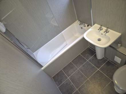 Castlemilk Crescent, Glasgow, Image 3