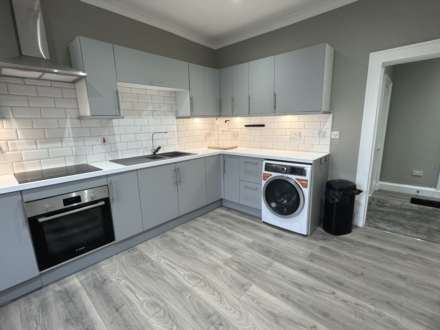 60 High Street, Johnstone, Image 2