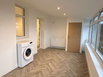 107 Leighton Street, Ruchill, Image 11