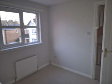 Dunnock Grove, Greenock, Image 10