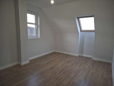 Dunnock Grove, Greenock, Image 18