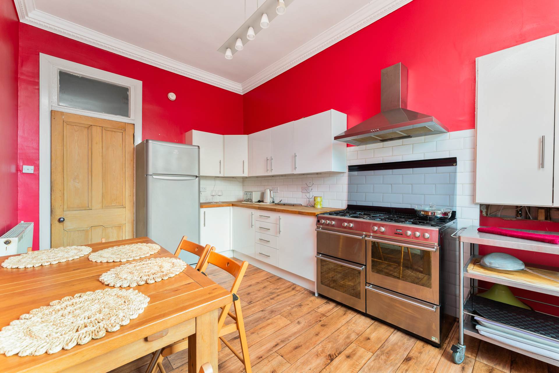 Pollockshaws Road, Shawlands, Image 14