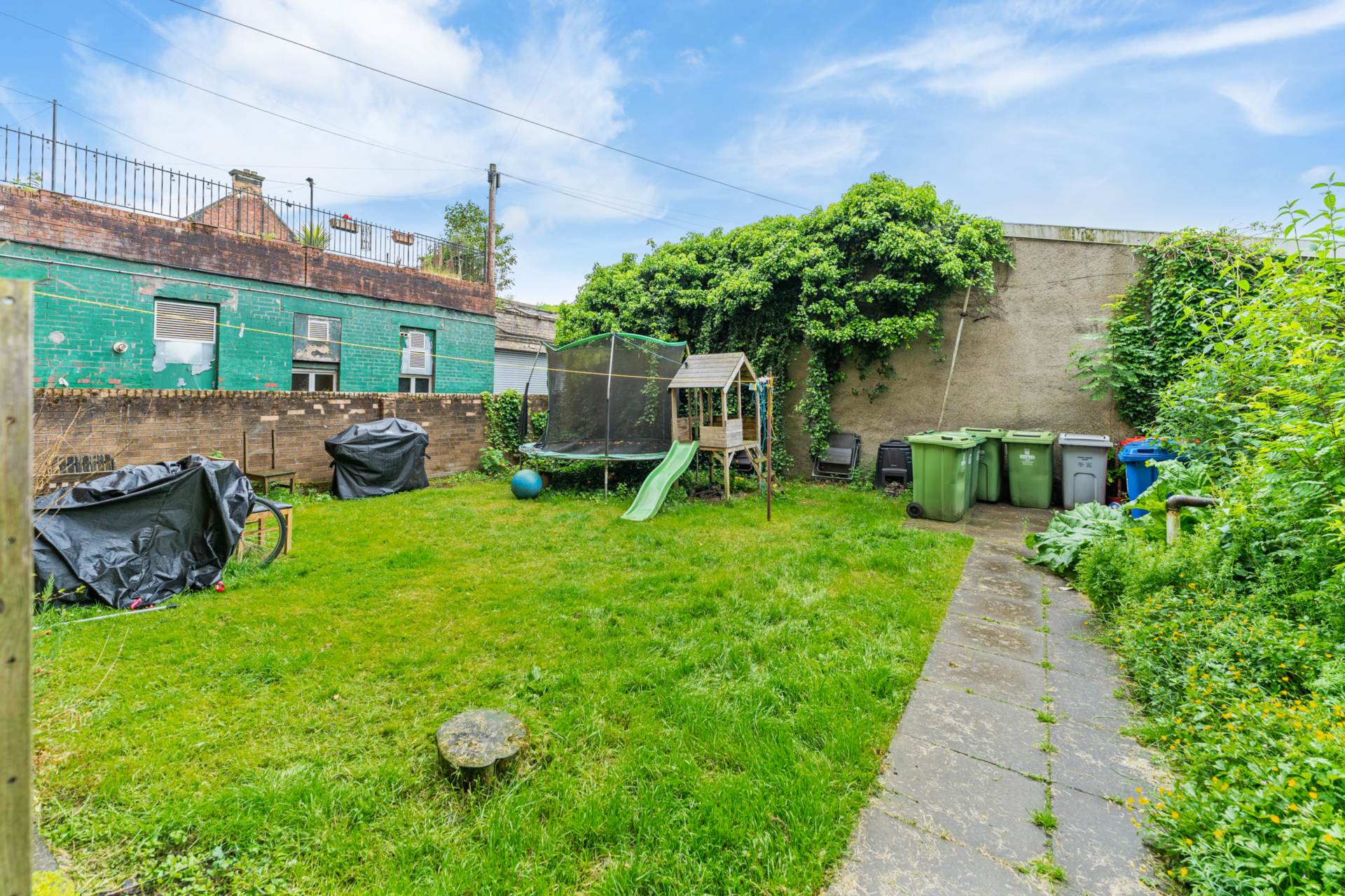 Pollockshaws Road, Shawlands, Image 19