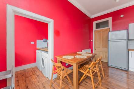 Pollockshaws Road, Shawlands, Image 15