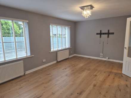 Lint Brae, Stewarton, Image 2