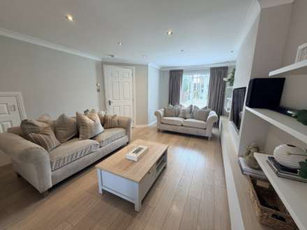 2 Foinaven Drive, Glasgow, Image 10