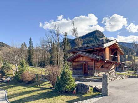 Cassioz, Image 1