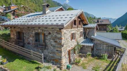 3 Bedroom Chalet, La Morzay