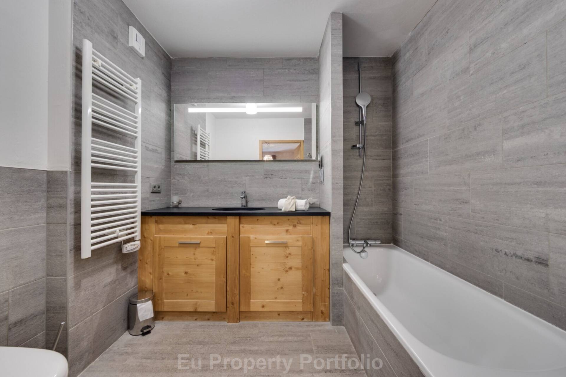 Les Brevieres, Image 4