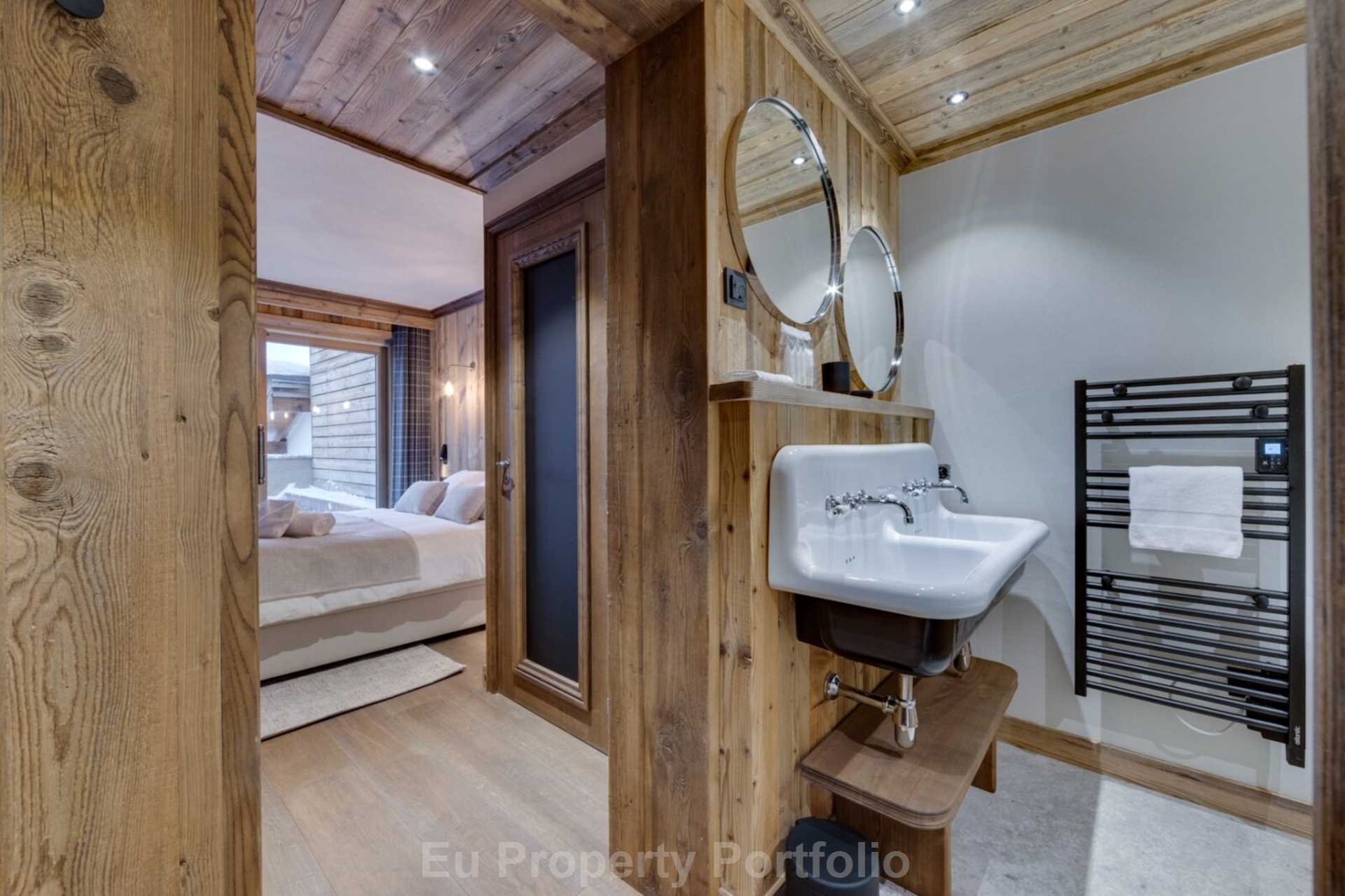 La Rosiere 1850, San Bernardo, French Alps, France, Image 4