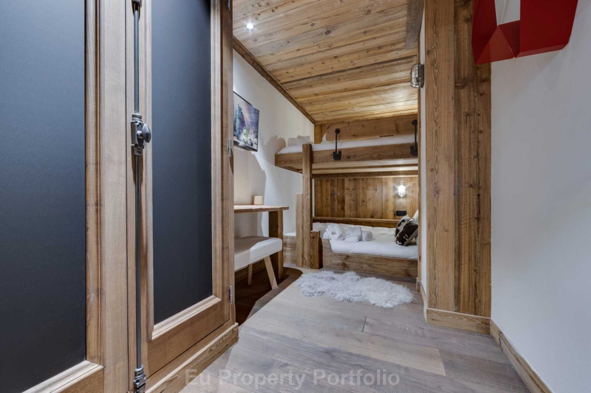La Rosiere 1850, San Bernardo, French Alps, France, Image 7
