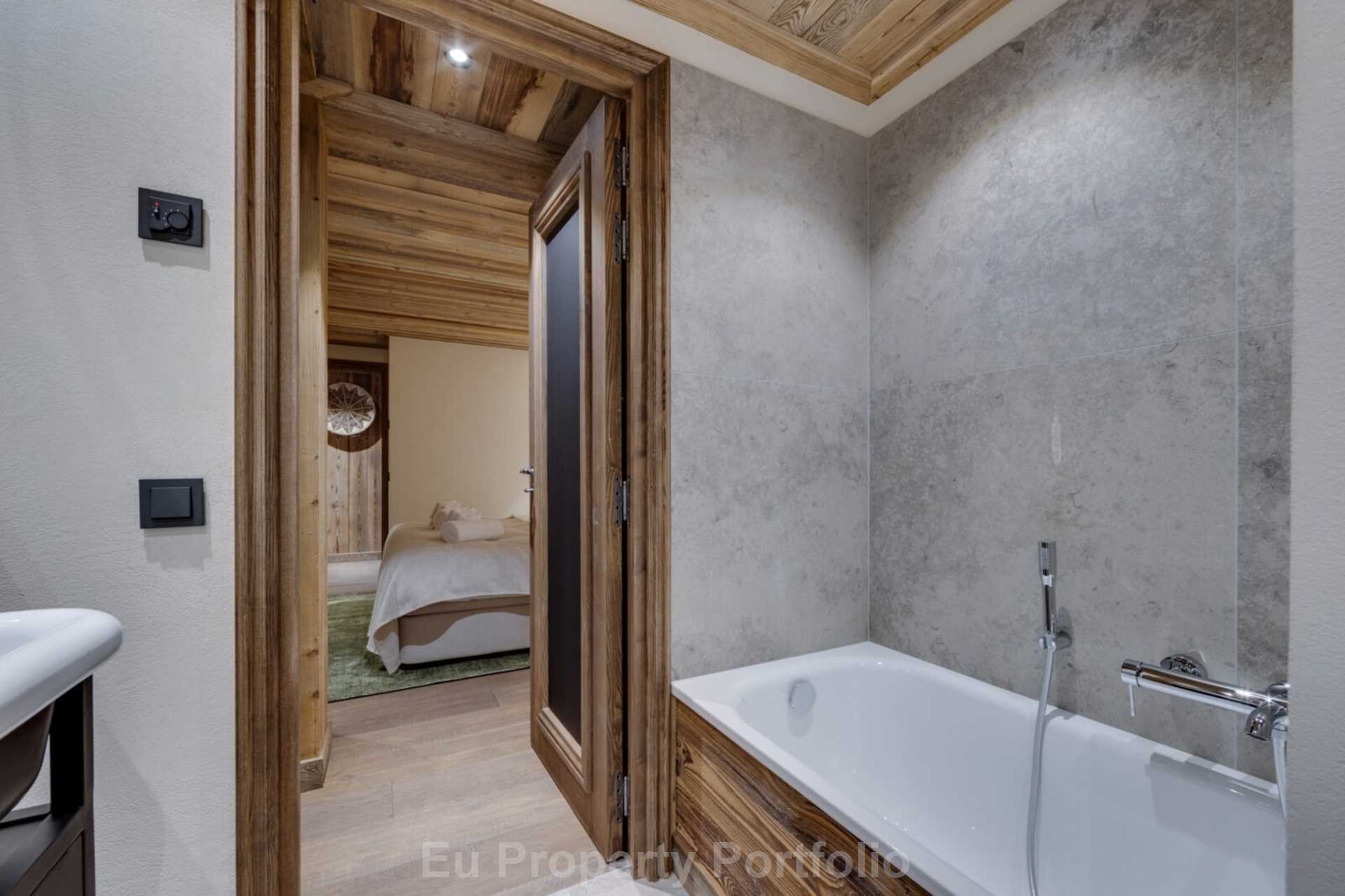 La Rosiere 1850, San Bernardo, French Alps, France, Image 9